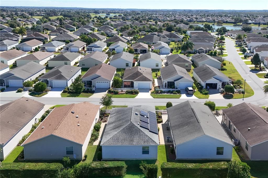 For Sale: $299,900 (2 beds, 2 baths, 1156 Square Feet)