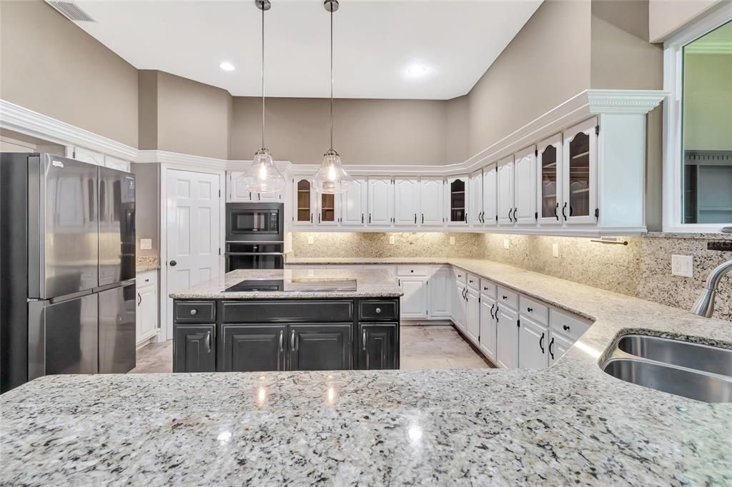 待售: $1,680,000 (4 贝兹, 4 浴室, 5169 平方英尺)