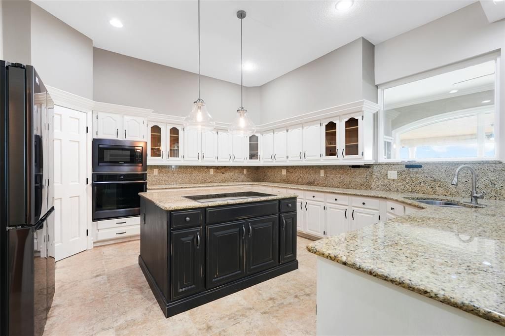 待售: $1,680,000 (4 贝兹, 4 浴室, 5169 平方英尺)