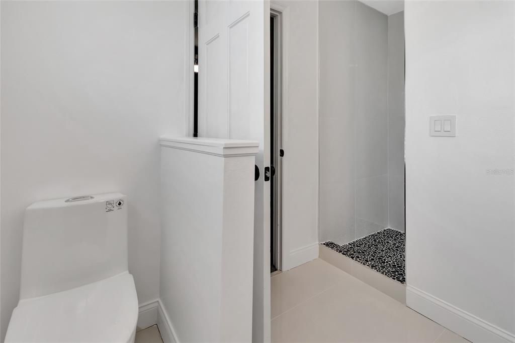 待售: $1,680,000 (4 贝兹, 4 浴室, 5169 平方英尺)