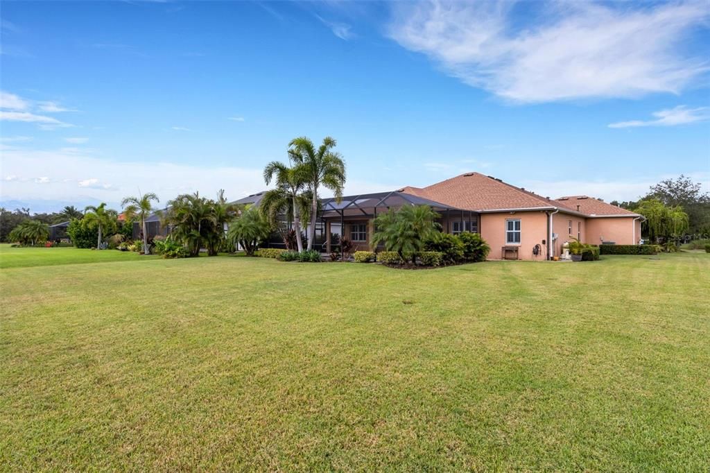 合同活跃: $749,900 (3 贝兹, 2 浴室, 2406 平方英尺)