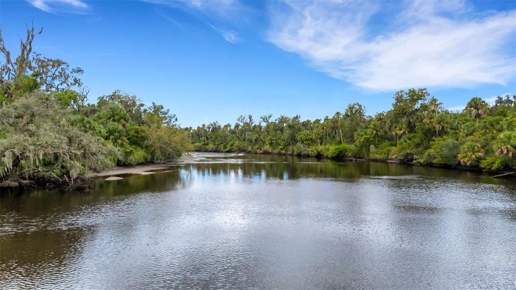 合同活跃: $749,900 (3 贝兹, 2 浴室, 2406 平方英尺)