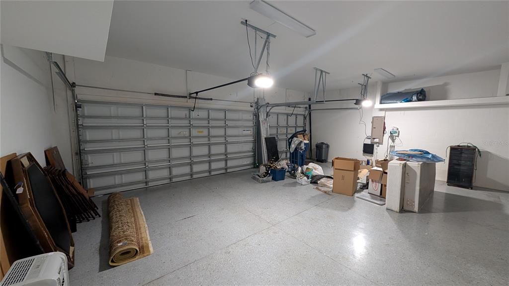 合同活跃: $749,900 (3 贝兹, 2 浴室, 2406 平方英尺)