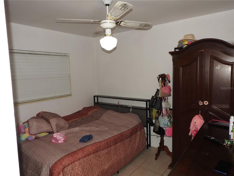 Active With Contract: $399,900 (5 beds, 5 baths, 1754 Square Feet)