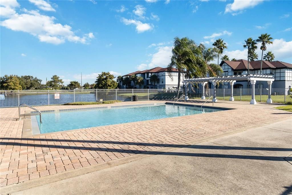 На продажу: $160,000 (1 спален, 1 ванн, 768 Квадратных фут)