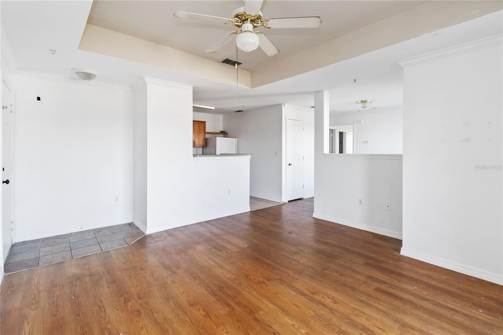 На продажу: $160,000 (1 спален, 1 ванн, 768 Квадратных фут)