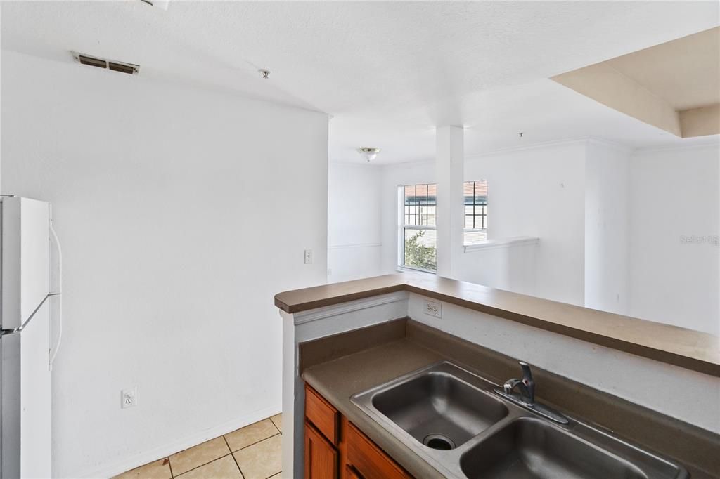 На продажу: $160,000 (1 спален, 1 ванн, 768 Квадратных фут)