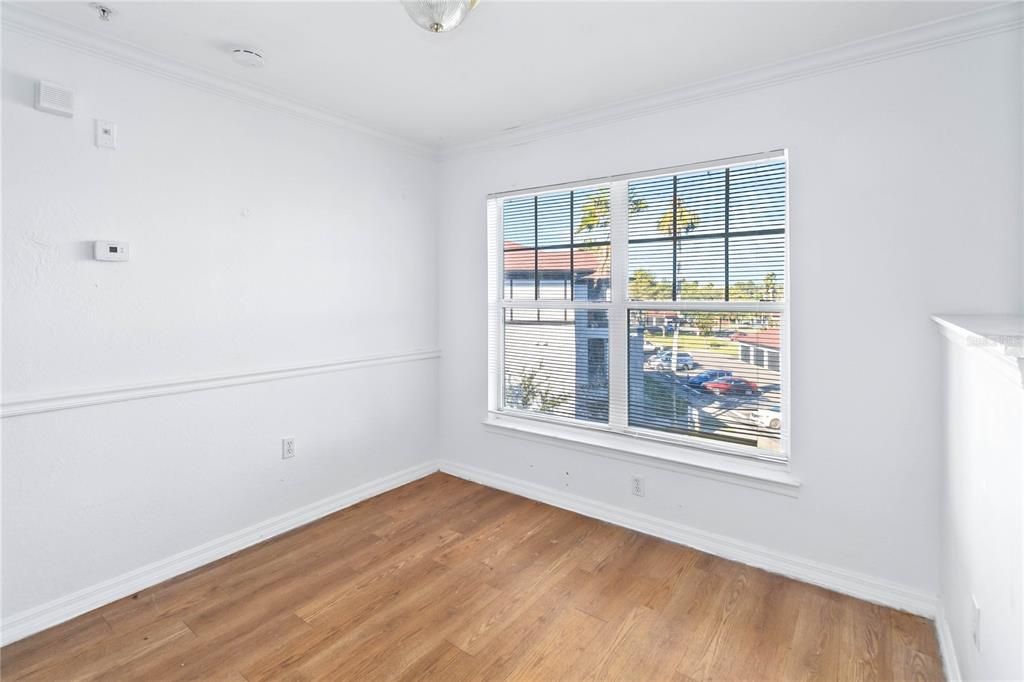 На продажу: $160,000 (1 спален, 1 ванн, 768 Квадратных фут)