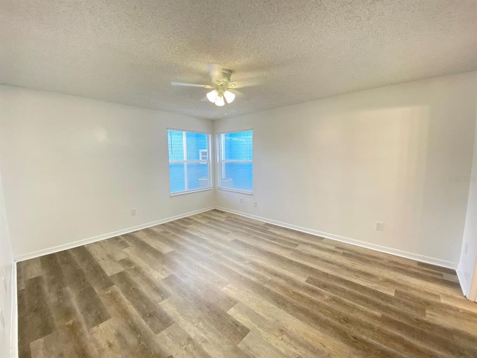 В аренду: $1,650 (3 спален, 2 ванн, 1287 Квадратных фут)