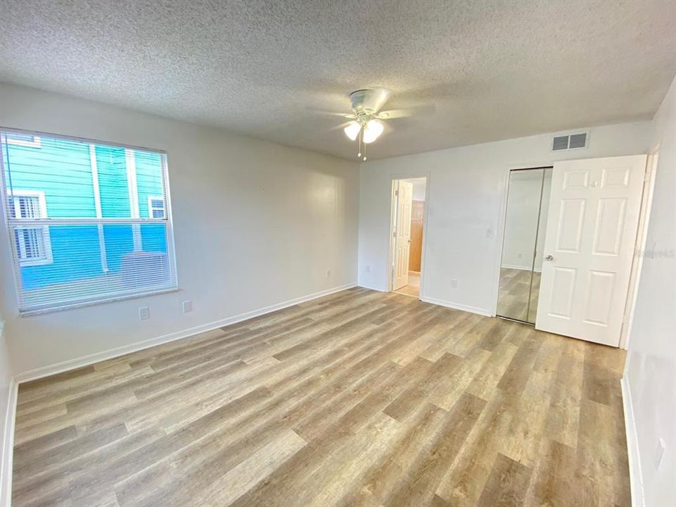 В аренду: $1,650 (3 спален, 2 ванн, 1287 Квадратных фут)