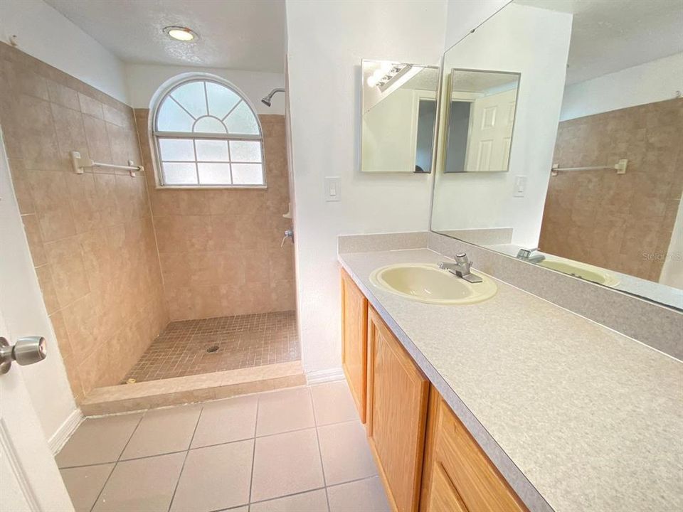 В аренду: $1,650 (3 спален, 2 ванн, 1287 Квадратных фут)