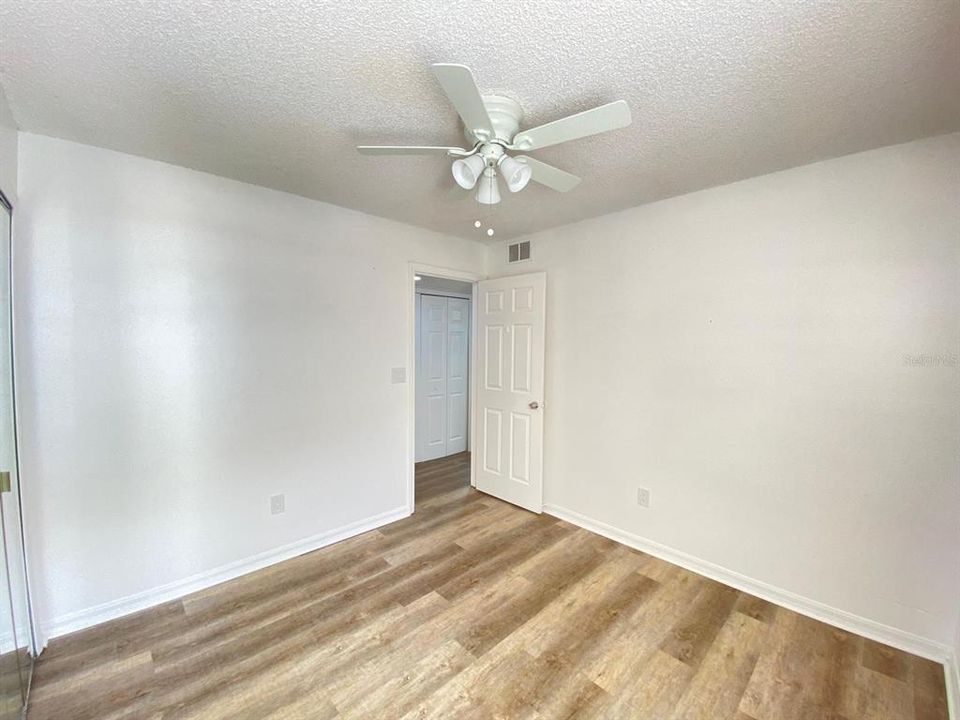 В аренду: $1,650 (3 спален, 2 ванн, 1287 Квадратных фут)