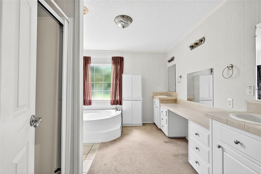 На продажу: $200,000 (3 спален, 2 ванн, 1540 Квадратных фут)