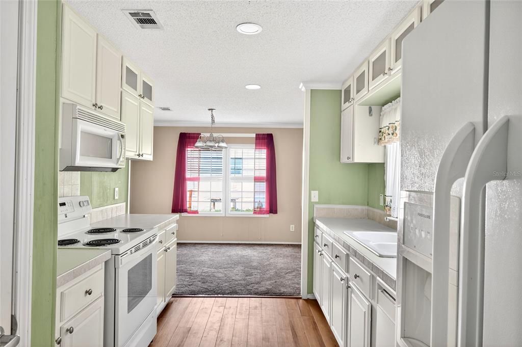 На продажу: $200,000 (3 спален, 2 ванн, 1540 Квадратных фут)