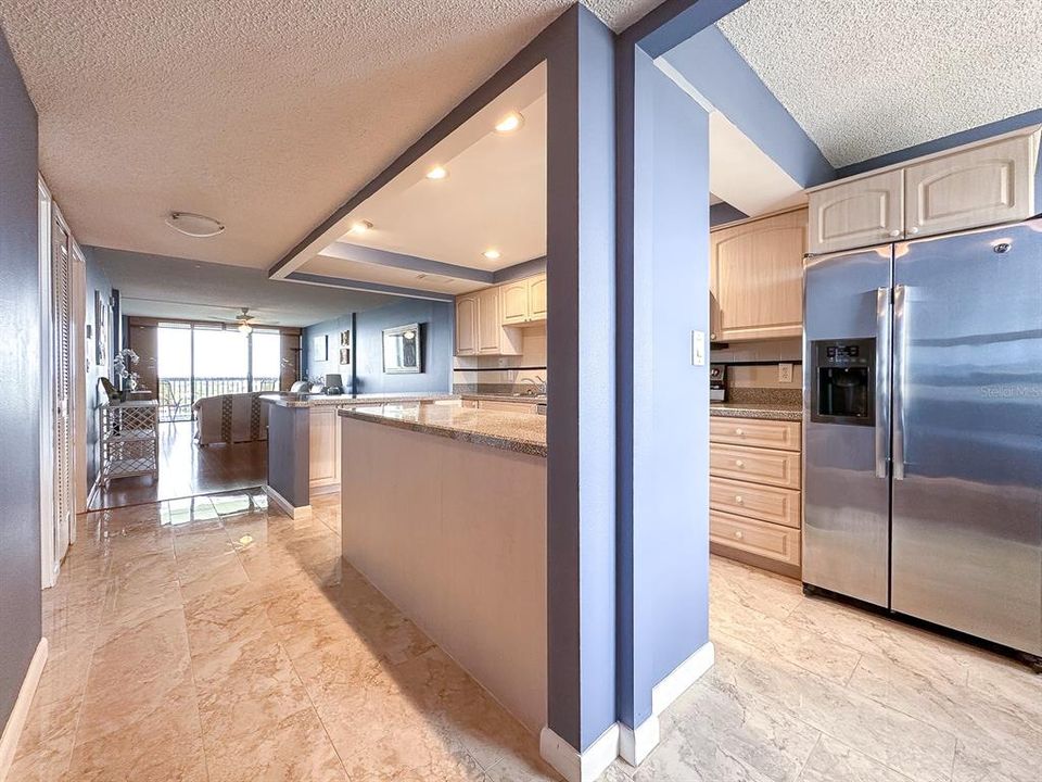 For Sale: $400,000 (2 beds, 2 baths, 1160 Square Feet)