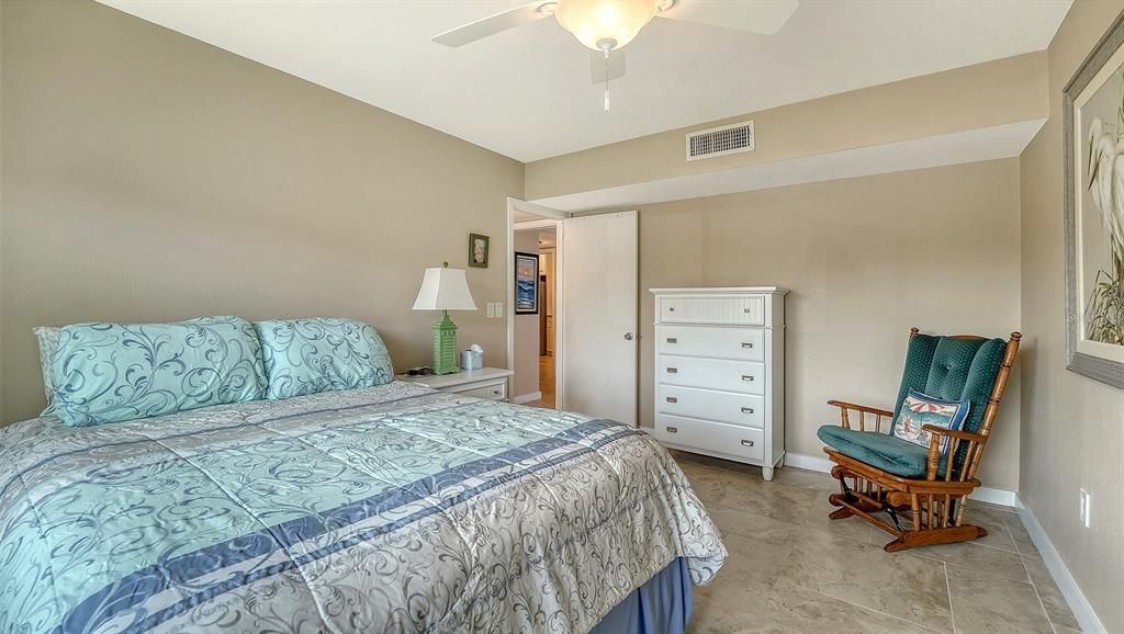 For Sale: $266,000 (3 beds, 2 baths, 1444 Square Feet)