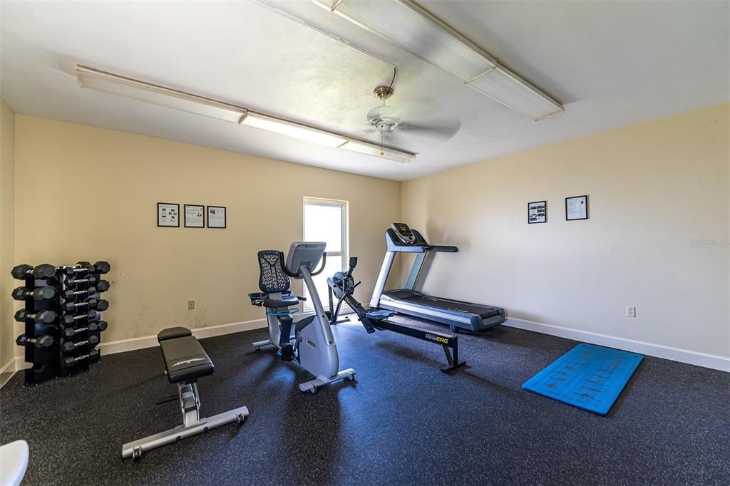 For Sale: $266,000 (3 beds, 2 baths, 1444 Square Feet)