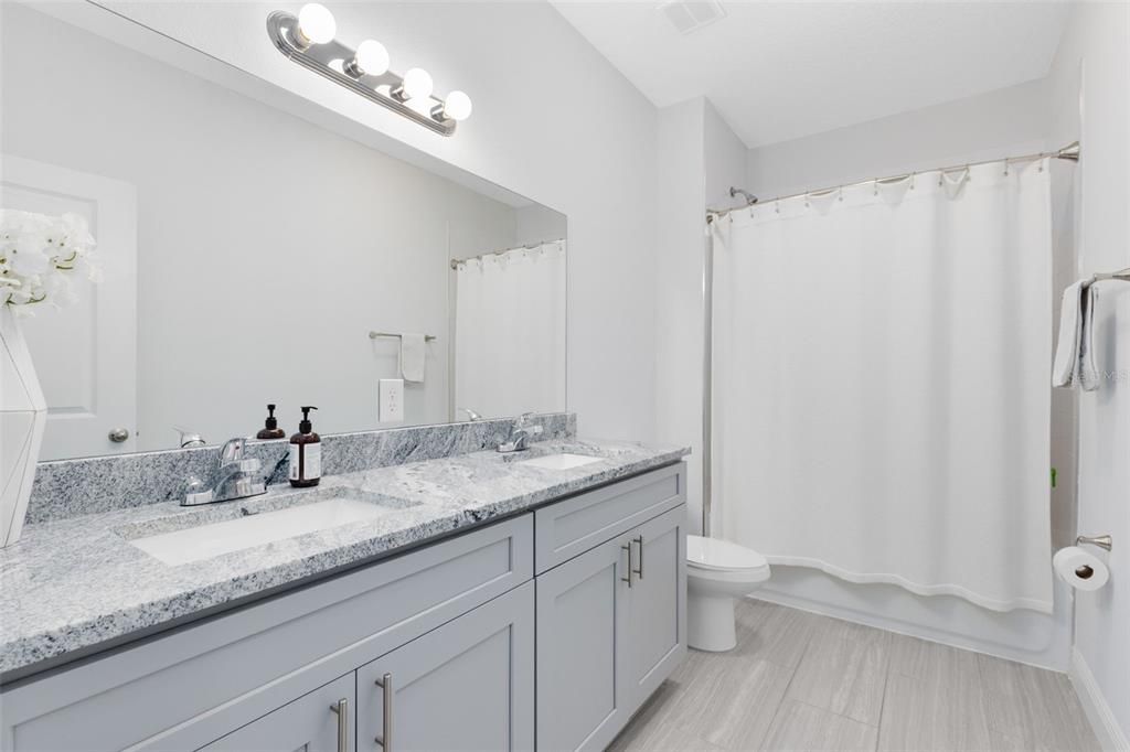 合同活跃: $505,000 (4 贝兹, 3 浴室, 2654 平方英尺)