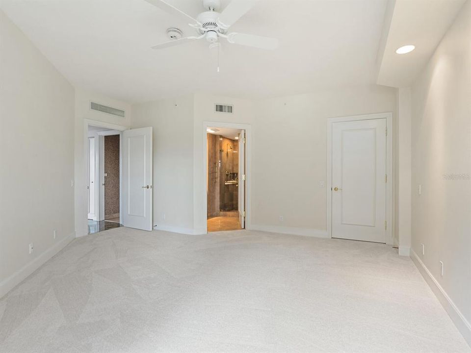 For Sale: $2,195,000 (3 beds, 4 baths, 3045 Square Feet)