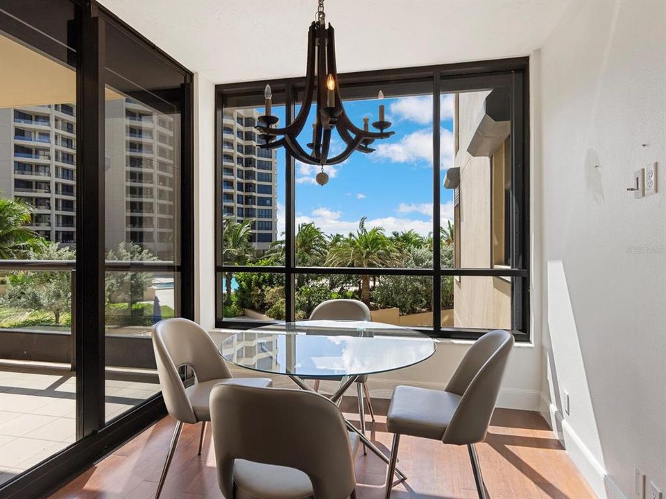 For Sale: $2,195,000 (3 beds, 4 baths, 3045 Square Feet)