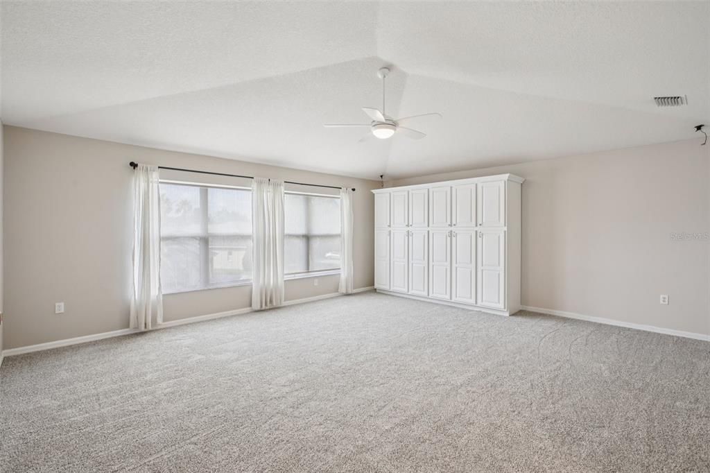 For Sale: $749,000 (4 beds, 3 baths, 3241 Square Feet)