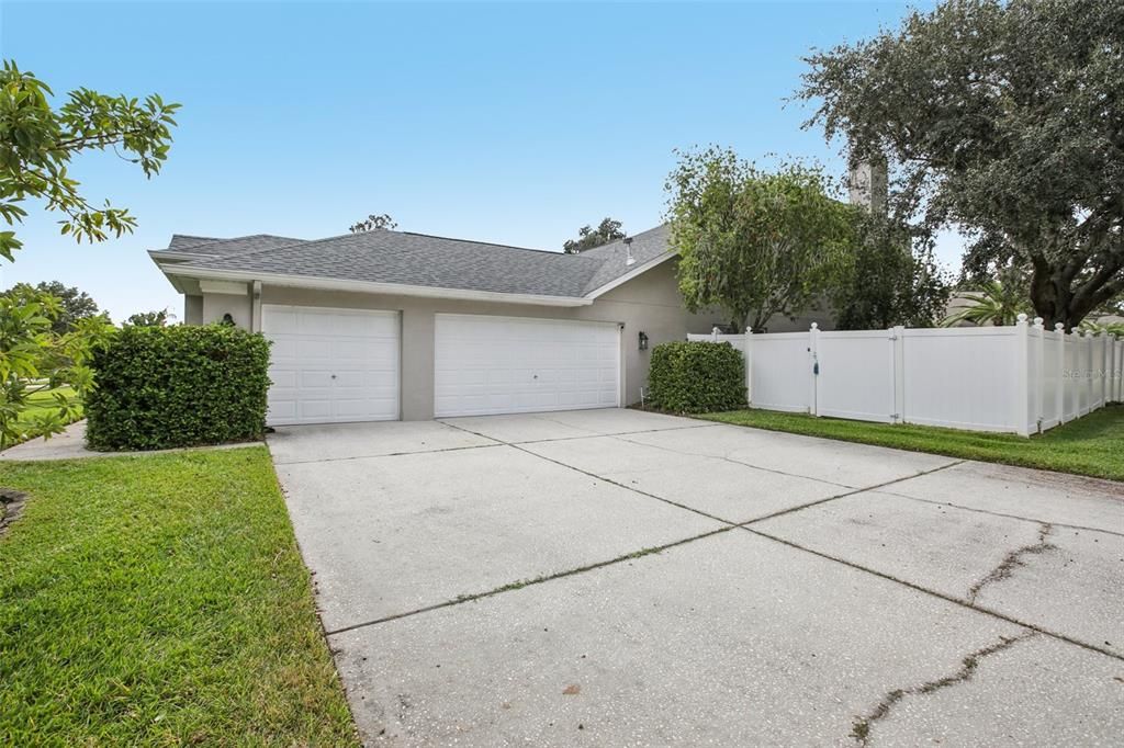 For Sale: $749,000 (4 beds, 3 baths, 3241 Square Feet)