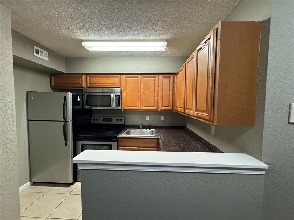 For Rent: $1,450 (1 beds, 1 baths, 535 Square Feet)