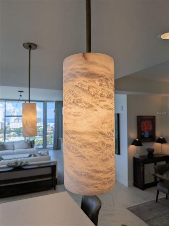 Activo con contrato: $1,564,000 (2 camas, 2 baños, 2052 Pies cuadrados)