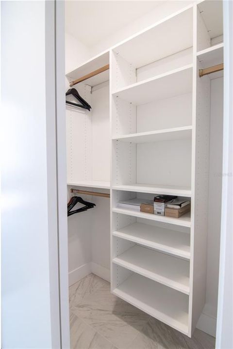 Activo con contrato: $1,564,000 (2 camas, 2 baños, 2052 Pies cuadrados)