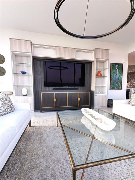 Activo con contrato: $1,564,000 (2 camas, 2 baños, 2052 Pies cuadrados)