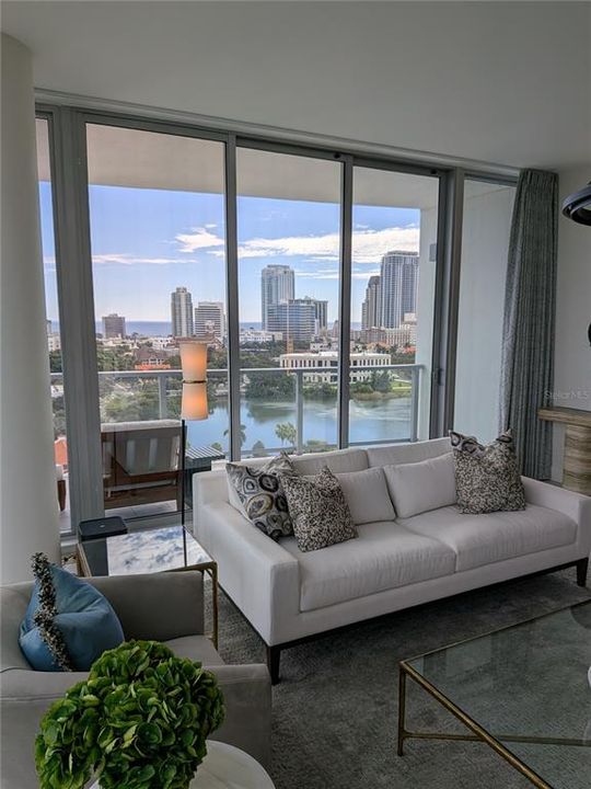 Activo con contrato: $1,564,000 (2 camas, 2 baños, 2052 Pies cuadrados)