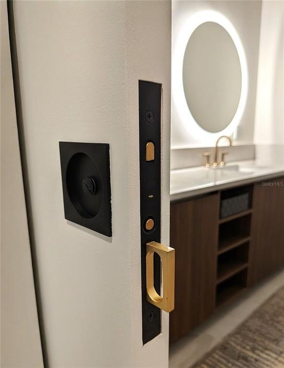 Activo con contrato: $1,564,000 (2 camas, 2 baños, 2052 Pies cuadrados)