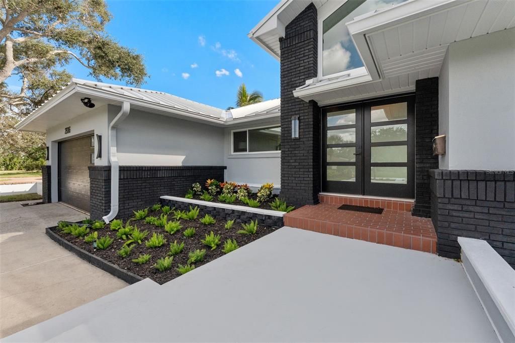 待售: $2,500,000 (4 贝兹, 2 浴室, 3062 平方英尺)