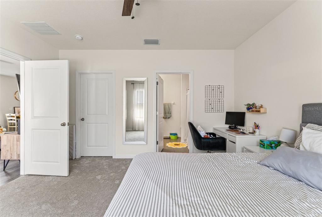 待售: $375,000 (3 贝兹, 2 浴室, 1546 平方英尺)