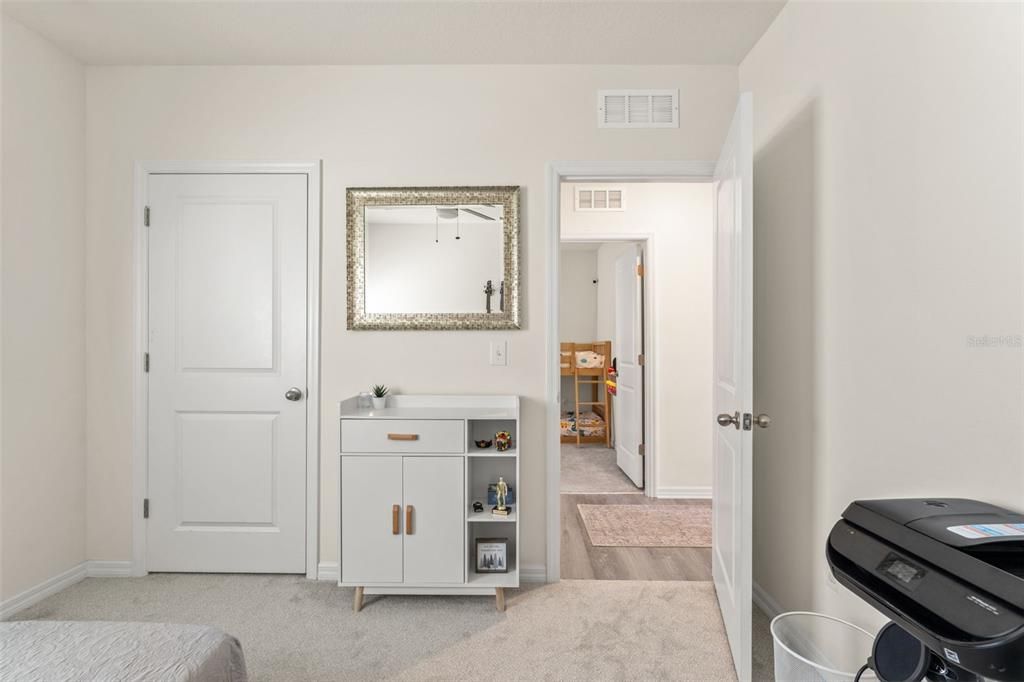 待售: $375,000 (3 贝兹, 2 浴室, 1546 平方英尺)