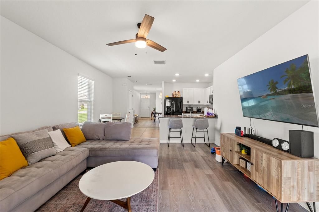 待售: $375,000 (3 贝兹, 2 浴室, 1546 平方英尺)