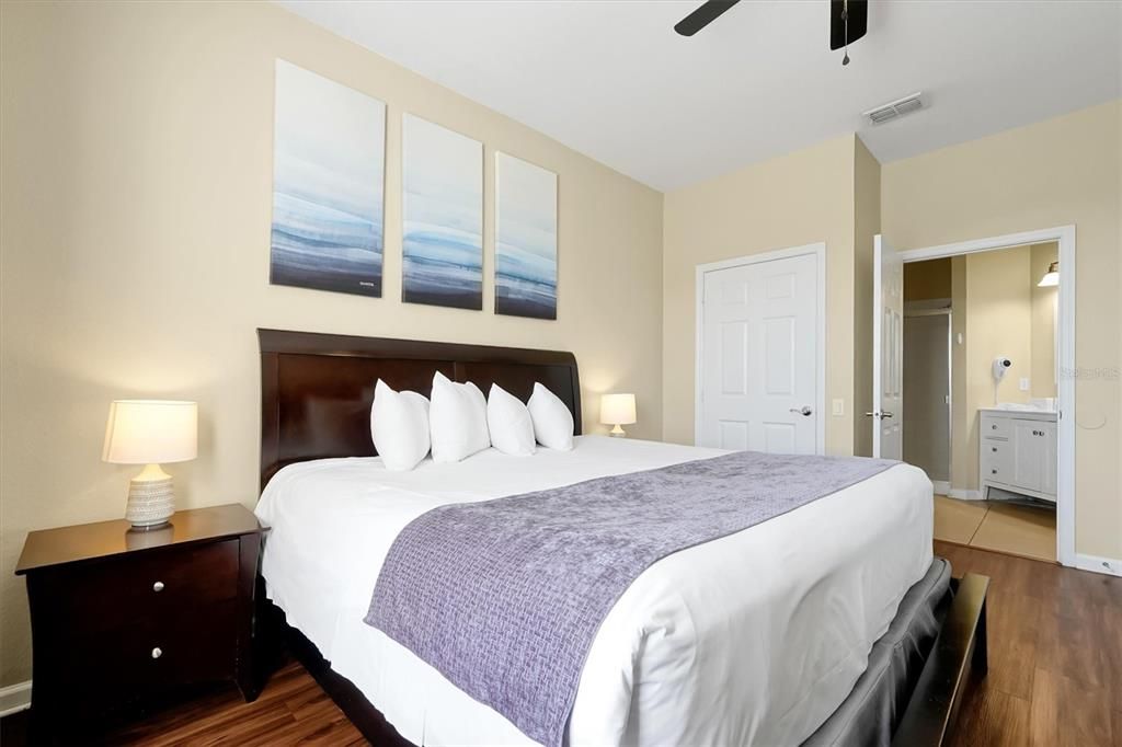 For Sale: $492,000 (3 beds, 2 baths, 1247 Square Feet)