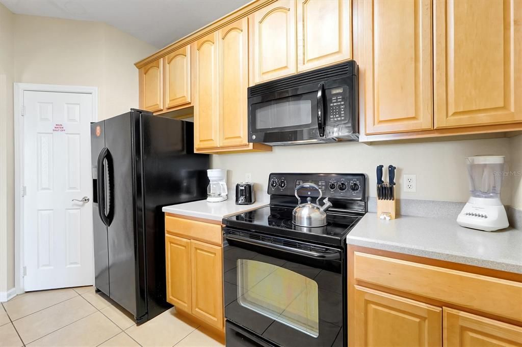 For Sale: $492,000 (3 beds, 2 baths, 1247 Square Feet)