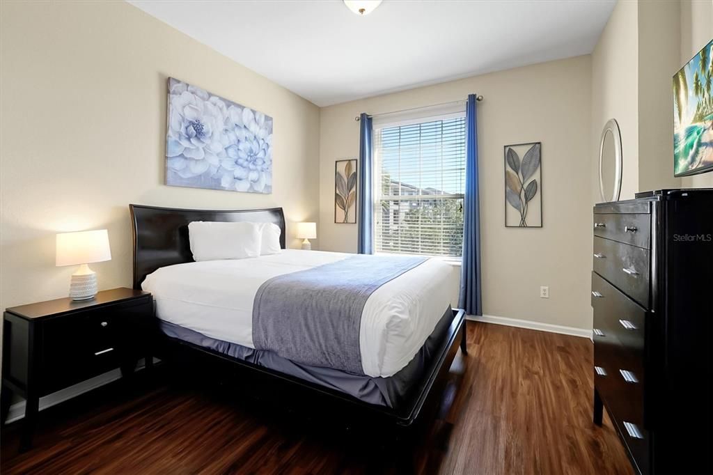 For Sale: $492,000 (3 beds, 2 baths, 1247 Square Feet)