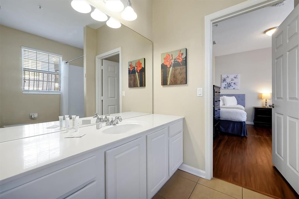 For Sale: $492,000 (3 beds, 2 baths, 1247 Square Feet)