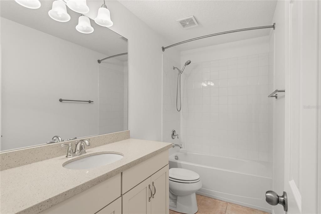 For Rent: $2,600 (3 beds, 3 baths, 1519 Square Feet)