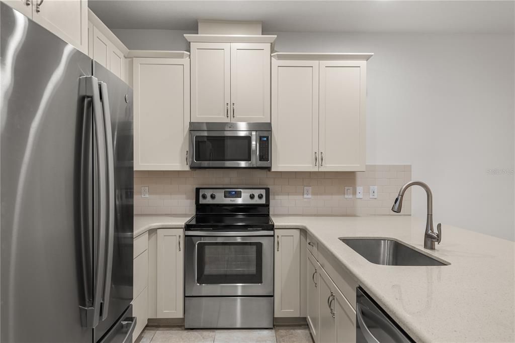 For Rent: $2,600 (3 beds, 3 baths, 1519 Square Feet)