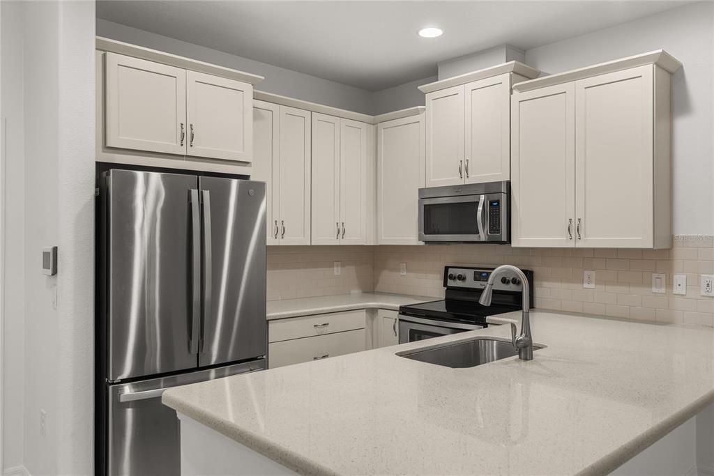 For Rent: $2,600 (3 beds, 3 baths, 1519 Square Feet)