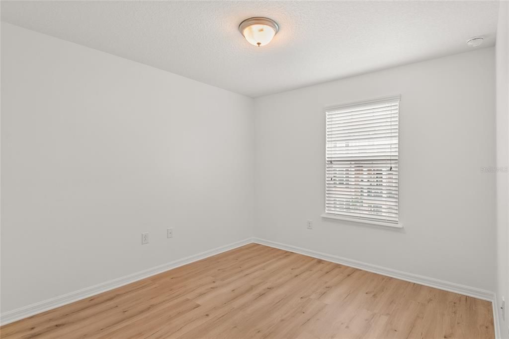 For Rent: $2,600 (3 beds, 3 baths, 1519 Square Feet)