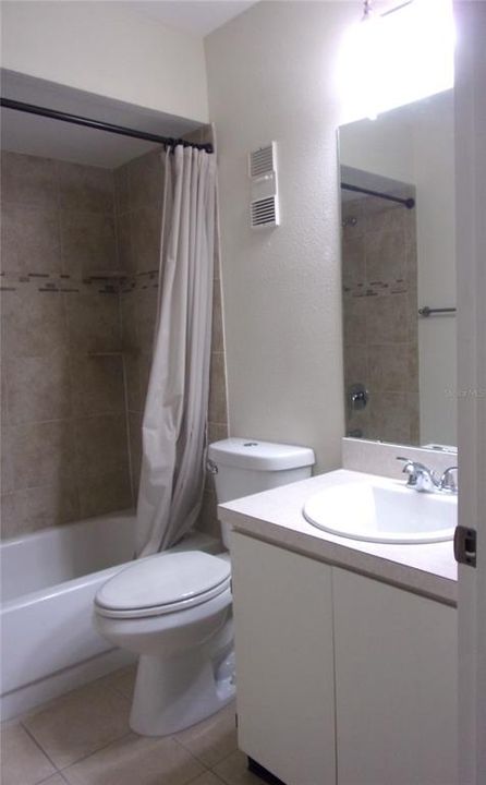 Active With Contract: $200,000 (2 beds, 2 baths, 1035 Square Feet)