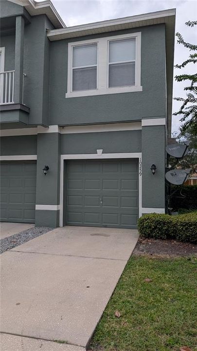 Active With Contract: $1,850 (2 beds, 2 baths, 1305 Square Feet)