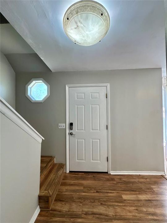 出租: $1,850 (2 贝兹, 2 浴室, 1174 平方英尺)