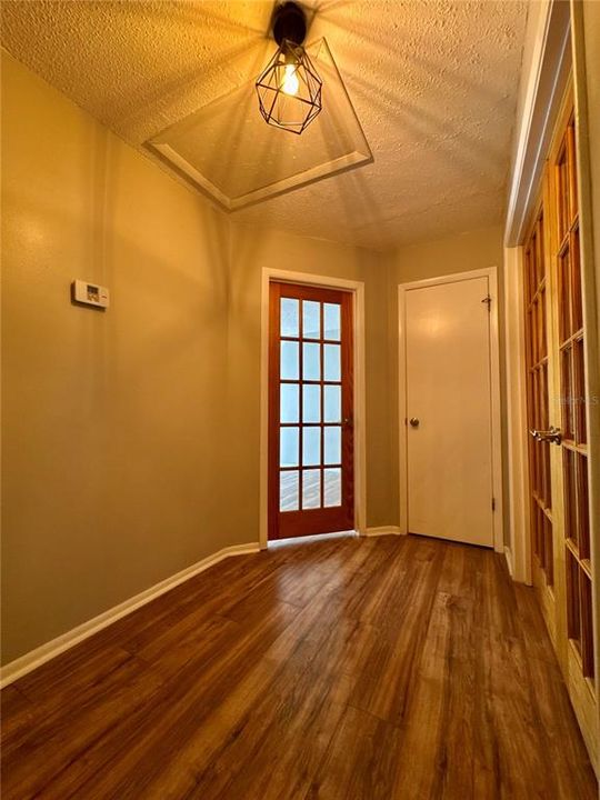 出租: $1,850 (2 贝兹, 2 浴室, 1174 平方英尺)