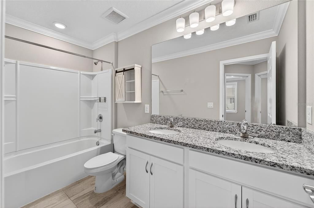 出租: $2,250 (3 贝兹, 2 浴室, 1575 平方英尺)