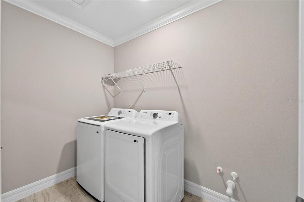 出租: $2,250 (3 贝兹, 2 浴室, 1575 平方英尺)